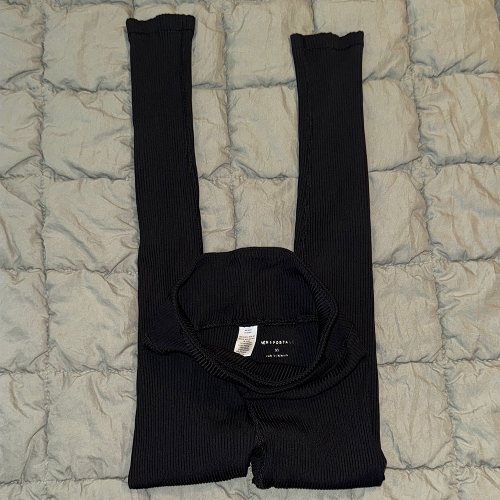 2 PAIRS OF Black Ribbed Aeropostale Leggings XS
